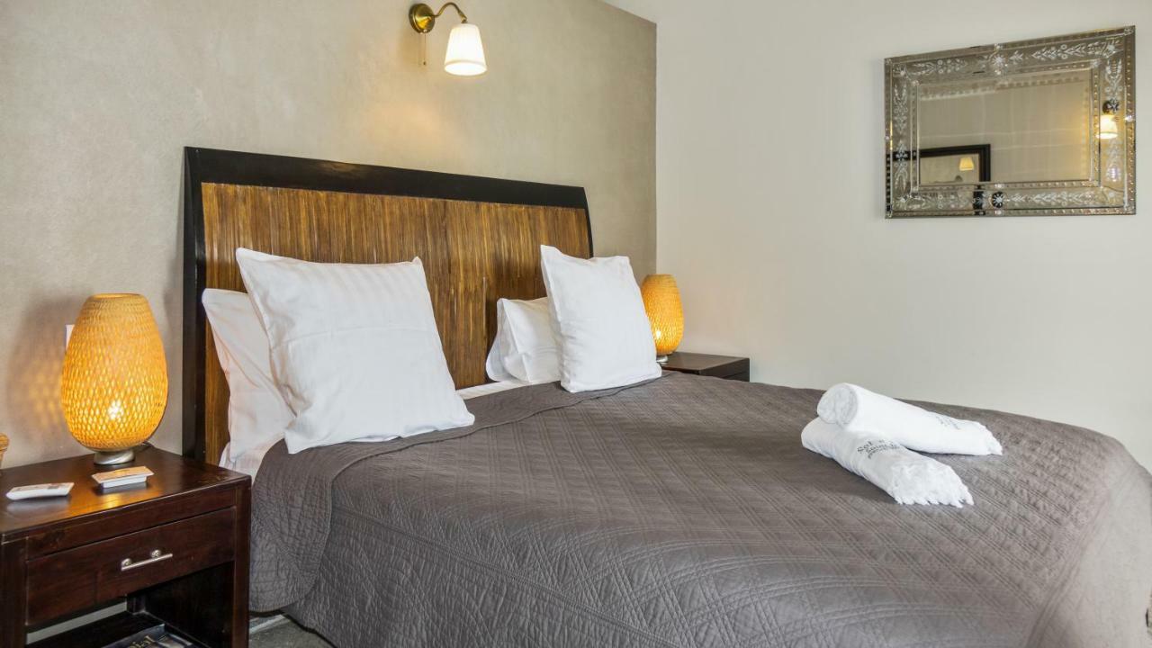 Sol E Luna Hotel Cul de Sac Екстериор снимка